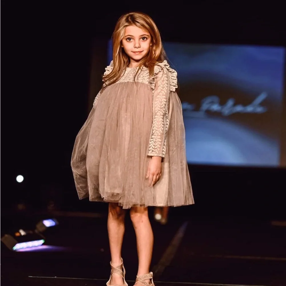 Girls designer boutique gown - Picture 4 of 4